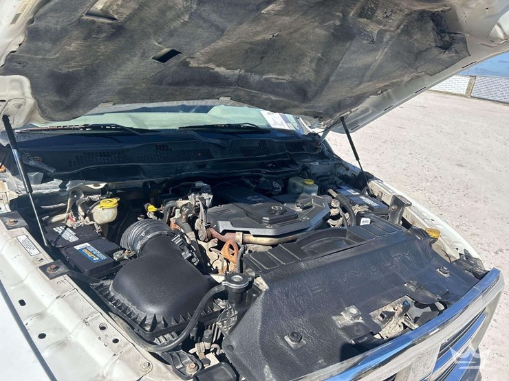 2011-dodge-ram-3500-image-8