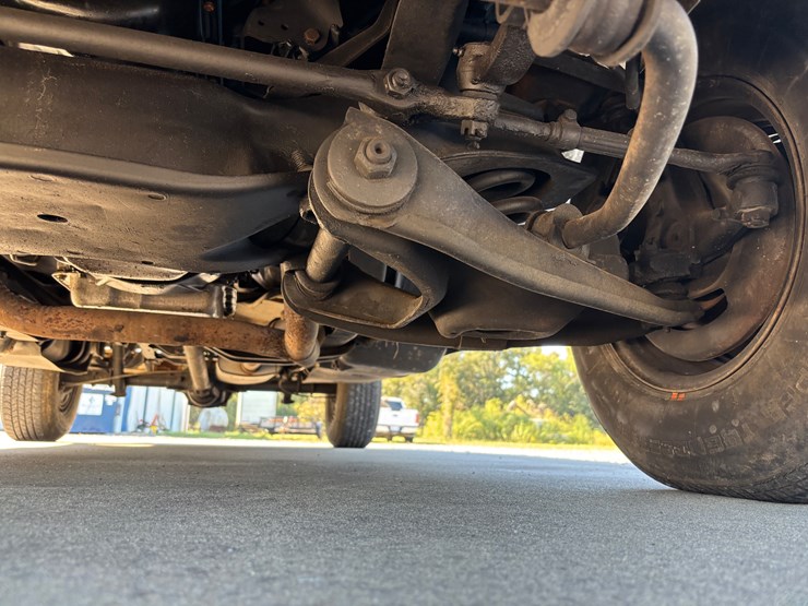 #96-•-1984-chevrolet-silverado-pickup-truck-image-60