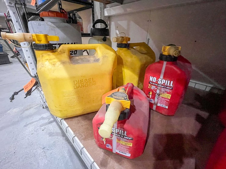 #12964-•-fuel-cans-image-1