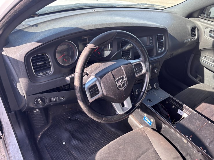 #8-•-2012-dodge-charger-image-7