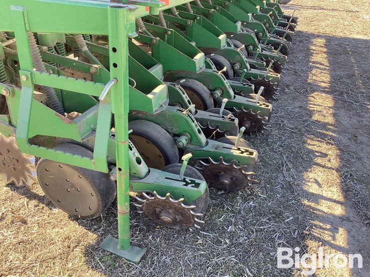 john-deere-1530-image-19