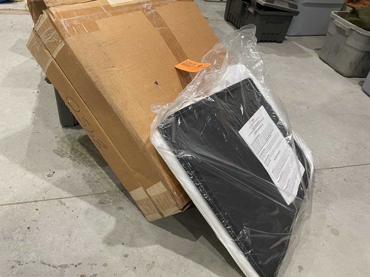 #12978-•-(2)-new-in-box-billy-goat-felt-kit-bag-image-1