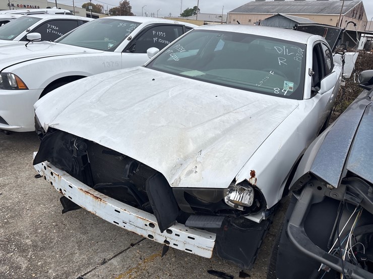 #84-•-2012-dodge-charger-|-no-keys-image-2