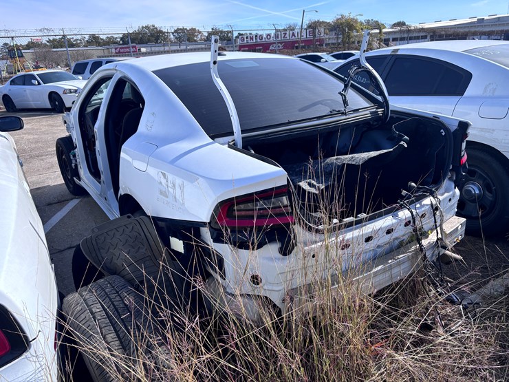 #36-•-2018-dodge-charger-image-4