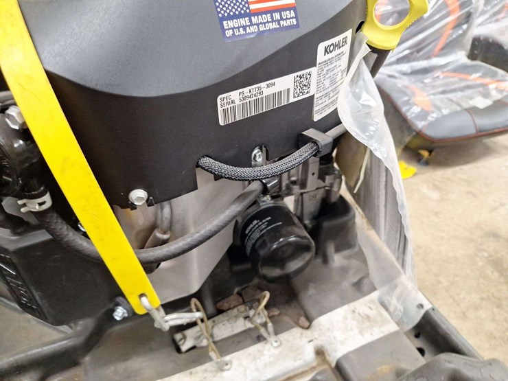 unused-vertical-shaft-kohler-7000-series-twin-cycle-24-hp-gas-engine-image-14