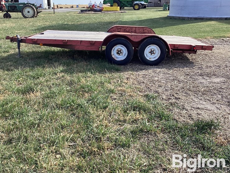 1993-maxwell-16'-t/a-trailer-image-8