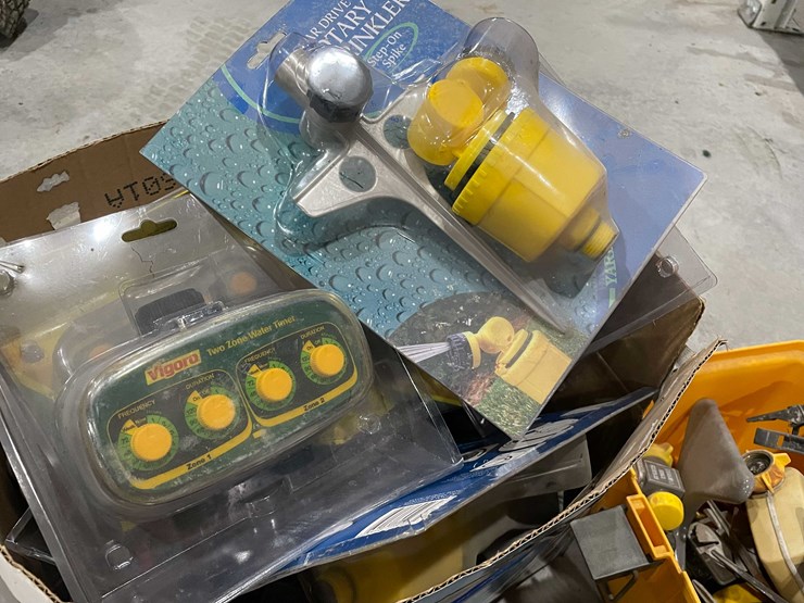 #12966-•-lawn-sprinkler-lot-image-5