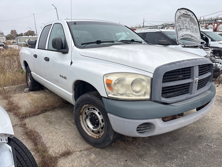 #77-•-2008-dodge-ram-image-2