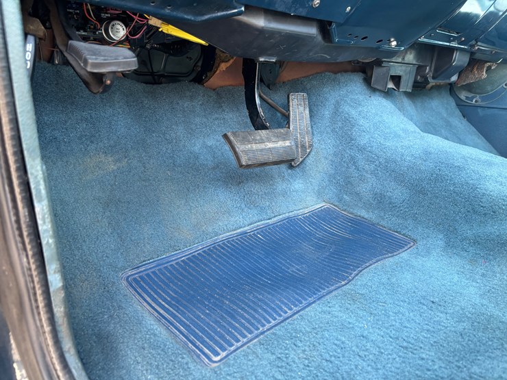 #96-•-1984-chevrolet-silverado-pickup-truck-image-32