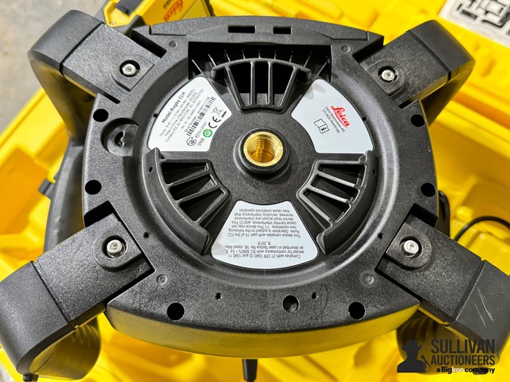 2022-leica-rugby-clh-clx300-rotating-laser-level-kit-w/-support-equipment-image-13