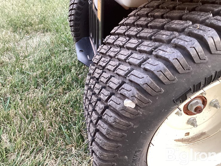 2023-cub-cadet-xt3-54"-riding-mower-image-18