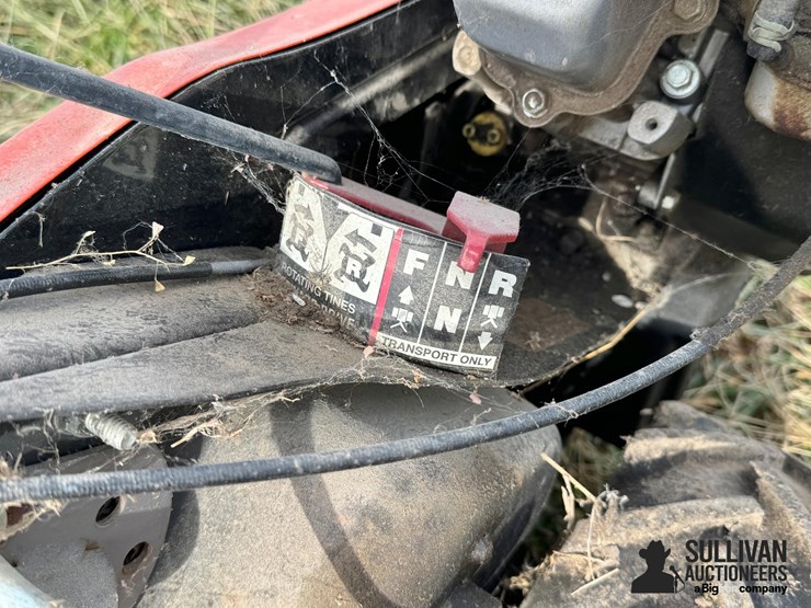 husqvarna-drt900e-rear-tine-tiller-image-14