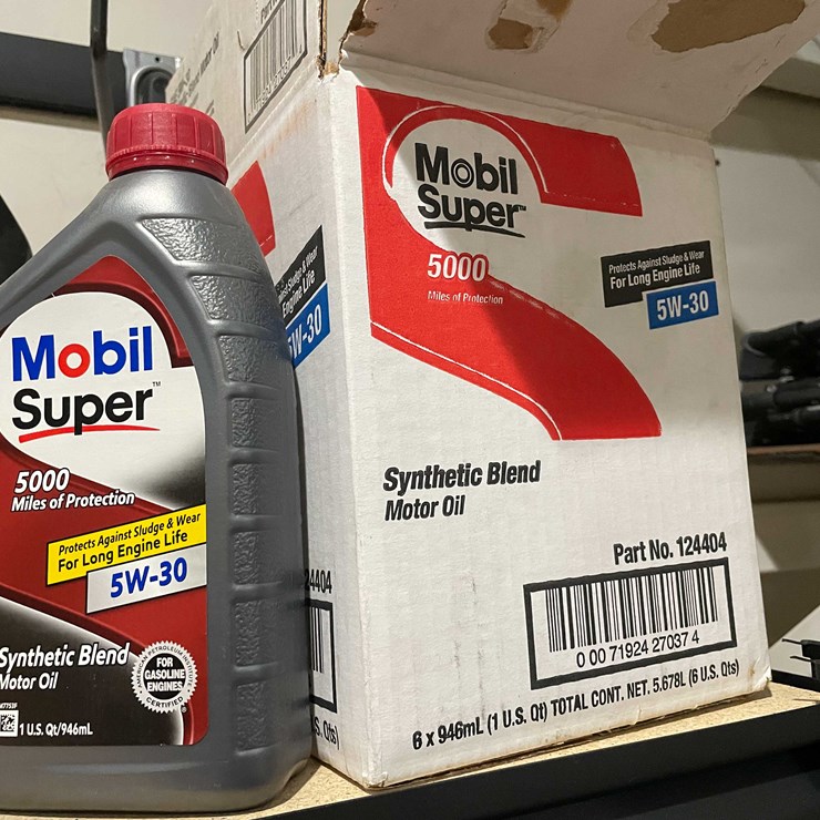 #12959 • (6) New In Box Mobile Synthetic 5w-30 Motor Oil