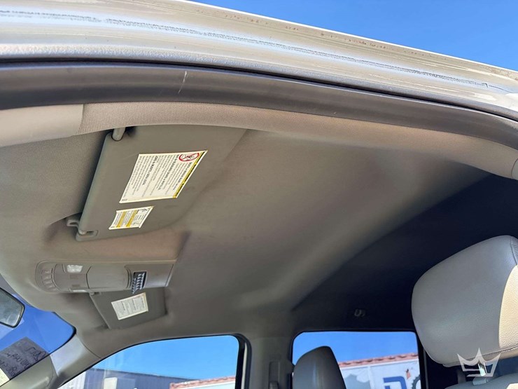 2017-ford-f550-image-26