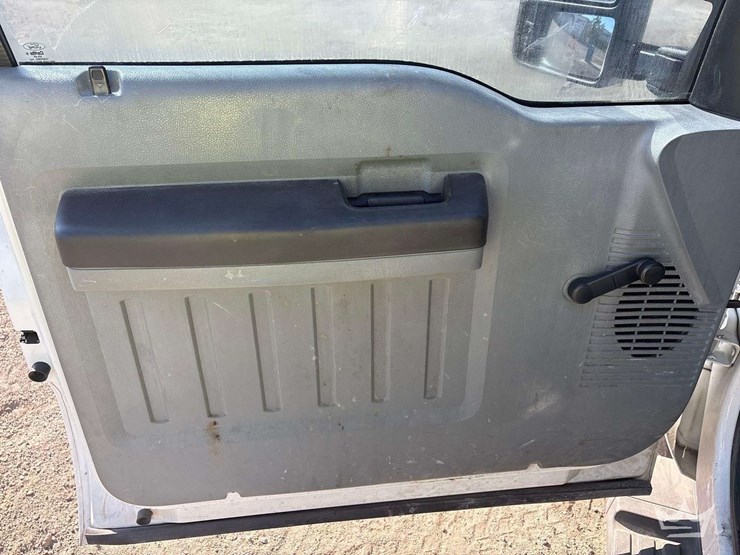 2015-ford-f250-image-15