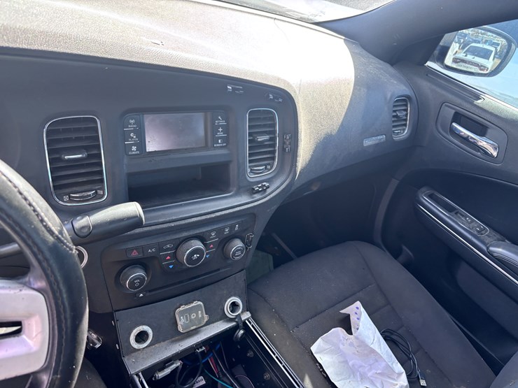 #25-•-2012-dodge-charger-image-8