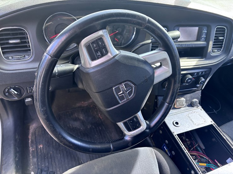 #35-•-2012-dodge-charger-image-9