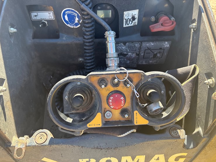 #30088-•-2018-bomag-bmr8500-trench-compactor-image-8