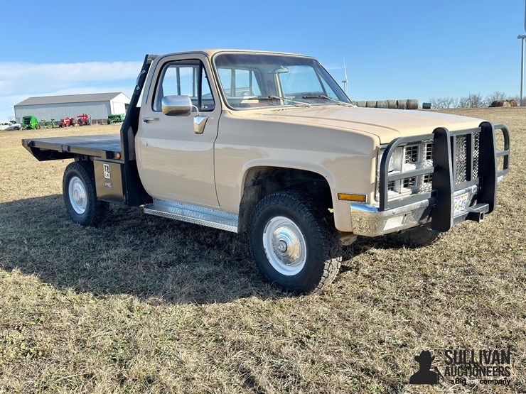 gmc-sierra-2500-image-3