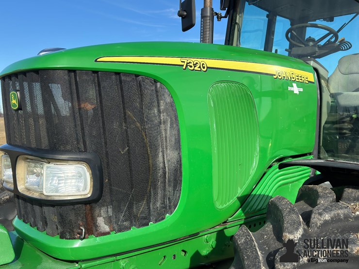 john-deere-7320-image-17