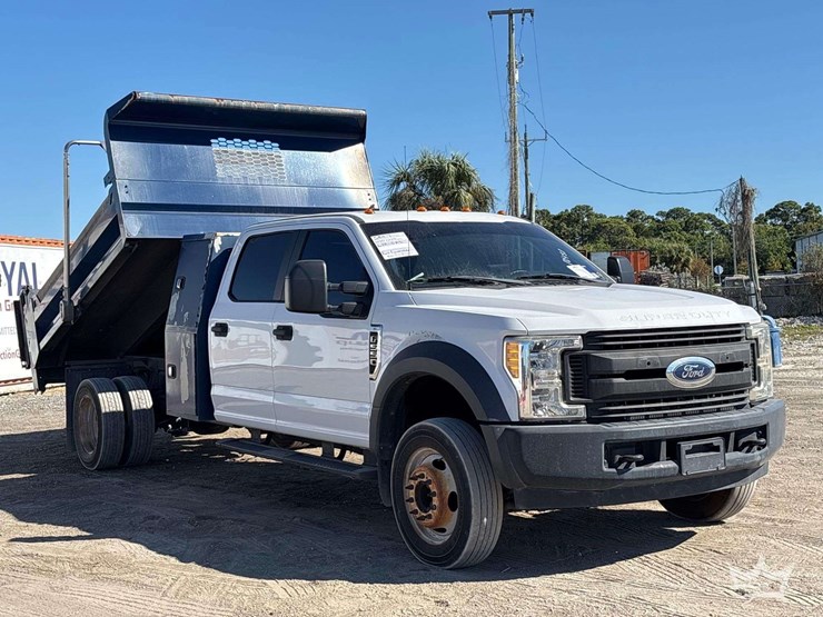 2017-ford-f550-image-2
