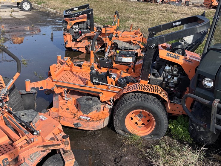 #49-•-2019-turf-tiger-lawnmower-image-3