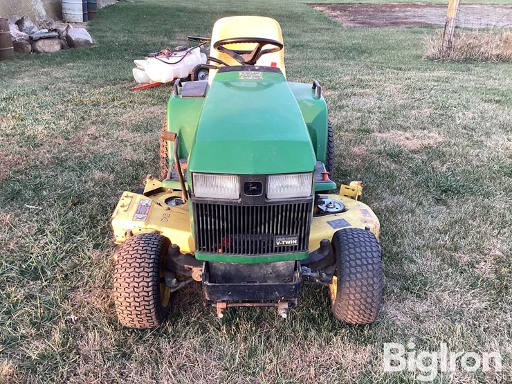 john-deere-425-image-2