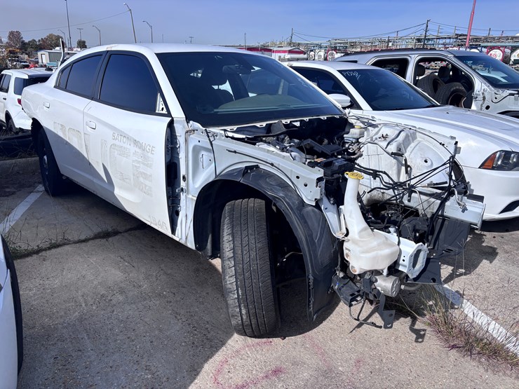 #36-•-2018-dodge-charger-image-2