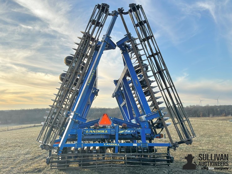 2016-landoll-7431-29-image-6