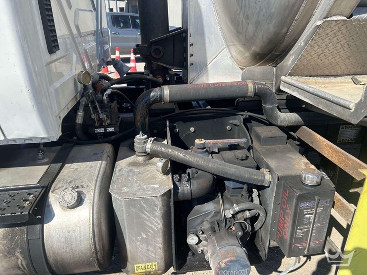 2018-international-workstar-7400-image-27