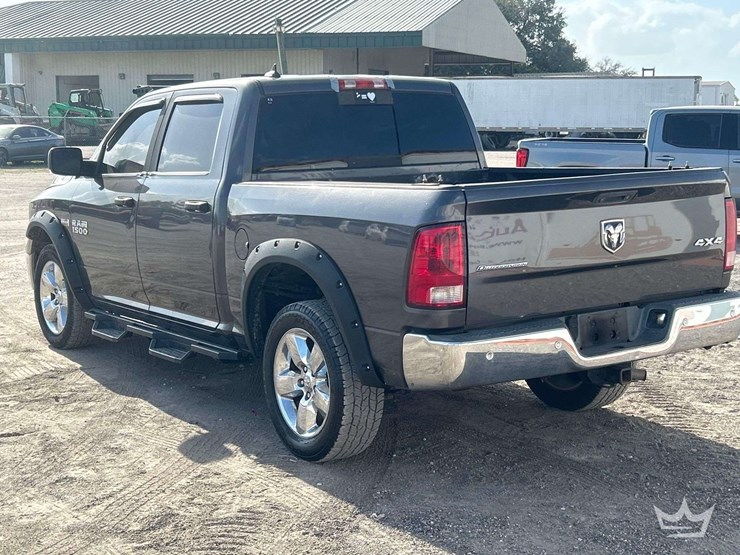 2014-dodge-1500-image-4