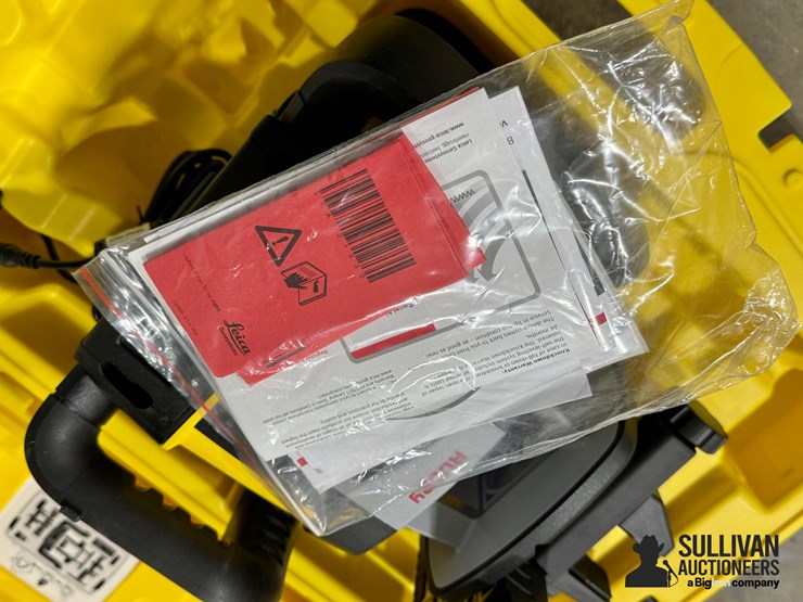 2022-leica-rugby-clh-clx300-rotating-laser-level-kit-w/-support-equipment-image-11