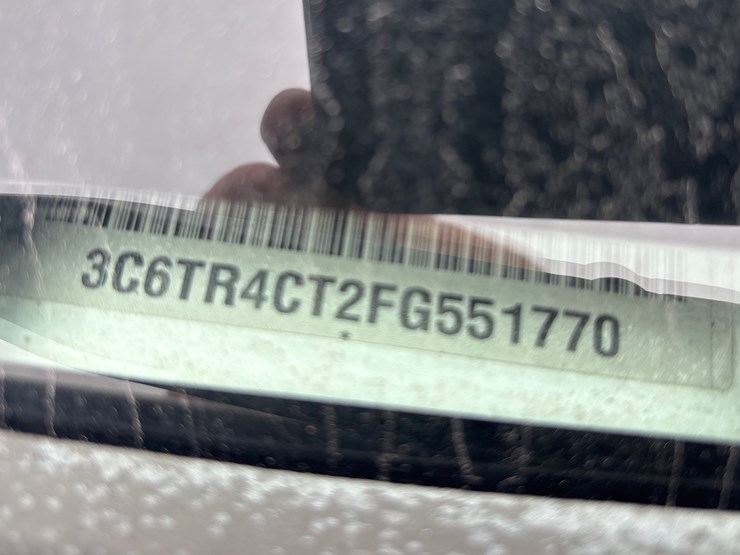 #97-•-2015-dodge-ram-crew-cab-image-12