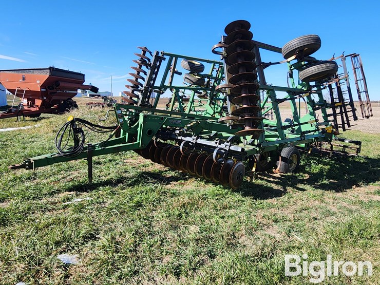 john-deere-726-image-1