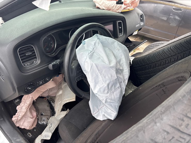 #90-•-2019-dodge-charger-image-5