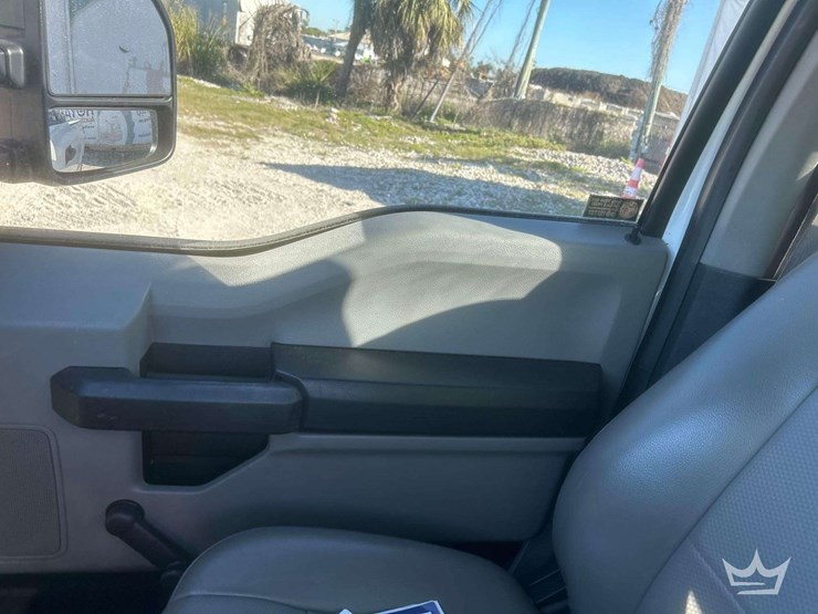 2017-ford-f250-image-18