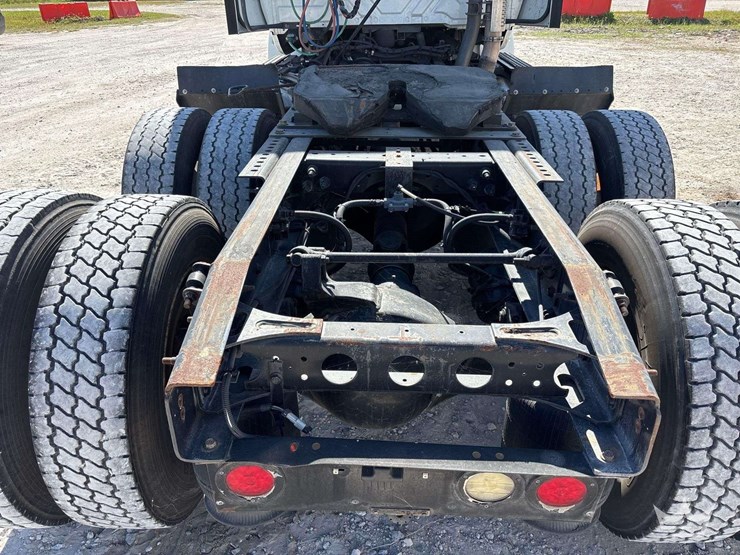 2015-international-transtar-8600-image-16