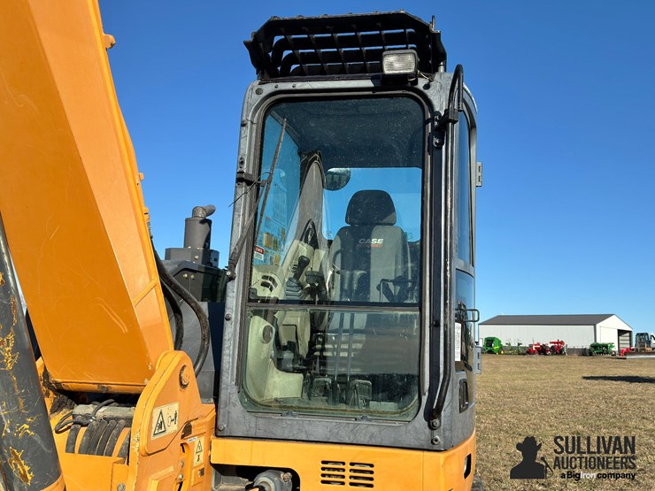 2014-case-cx80c-image-10