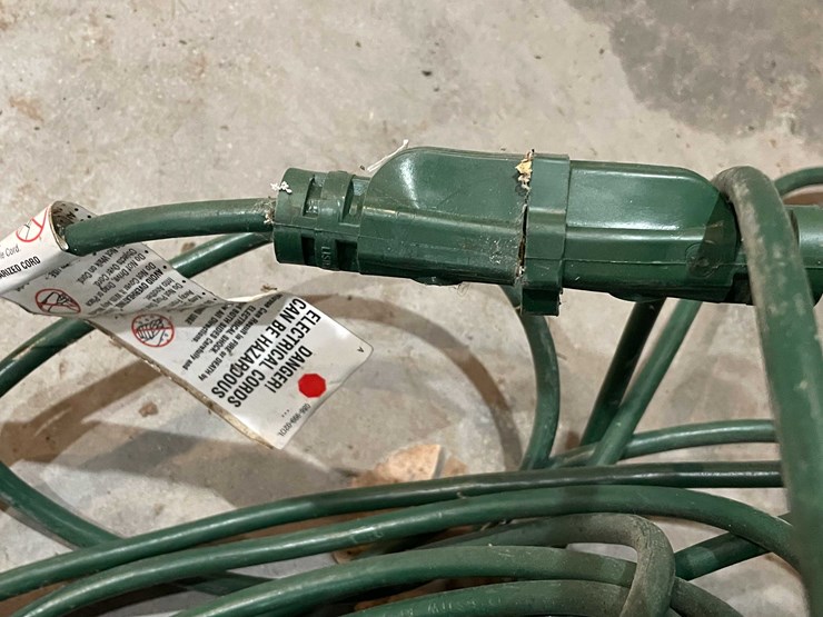 #12953-•-(3)-extension-cords-image-4