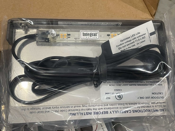 #12942-•-(16)-integral-lighting-image-3