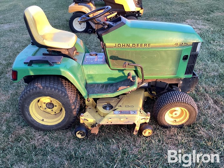 john-deere-425-image-4