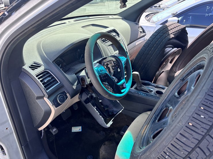 #34-•-2017-ford-interceptor-image-7