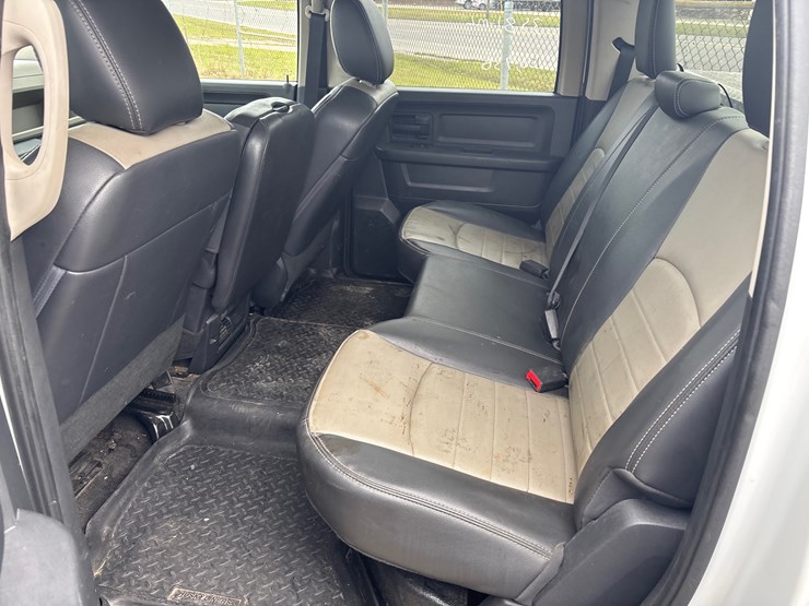 2012-dodge-1500-image-4