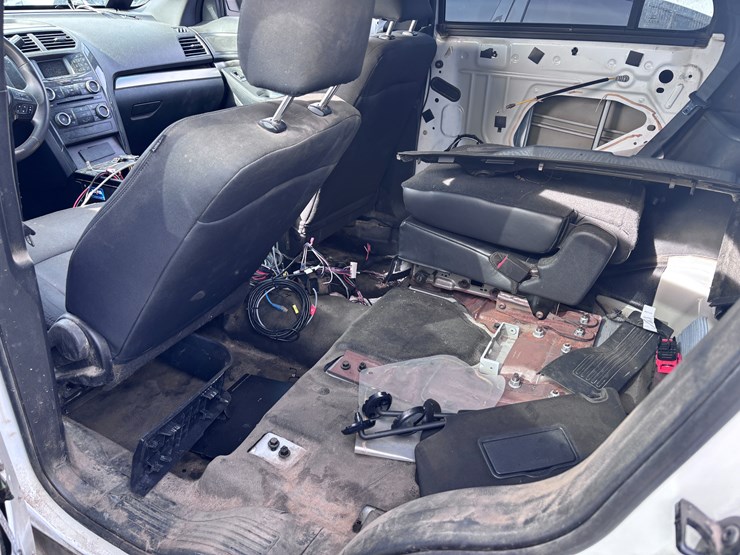 #55-•-2017-ford-interceptor-|-no-keys-image-6