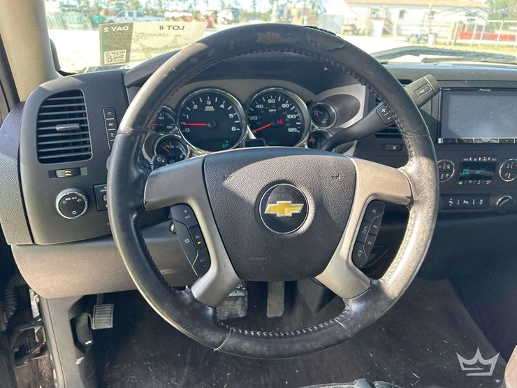 2013-chevrolet-silverado-1500-image-11