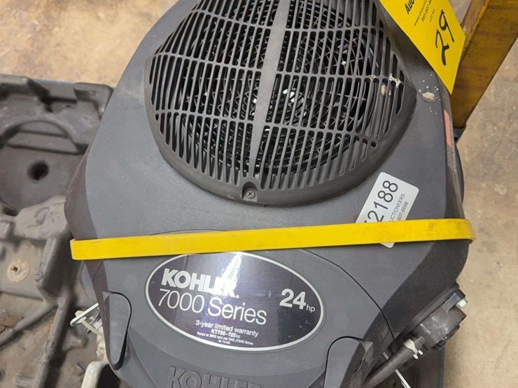 unused-vertical-shaft-kohler-7000-series-twin-cycle-24-hp-gas-engine-image-12