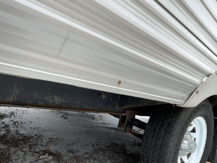 #7368-•-zinger-camper-trailer-(no-title)-image-8