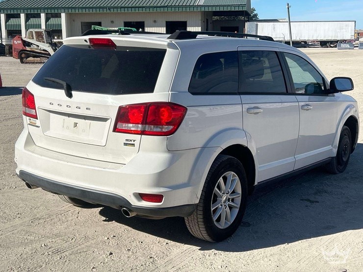 2016-dodge-journey-image-3