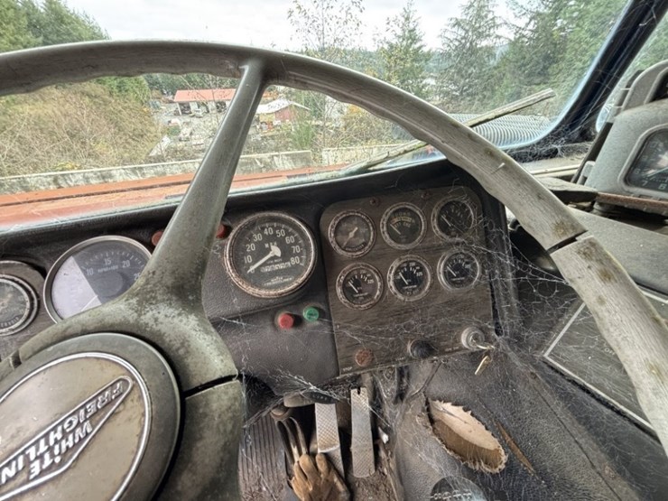 freightliner-t6364-t/a-cab-&-chassis-image-21