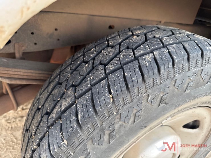 2009-ford-f250-xl-image-14